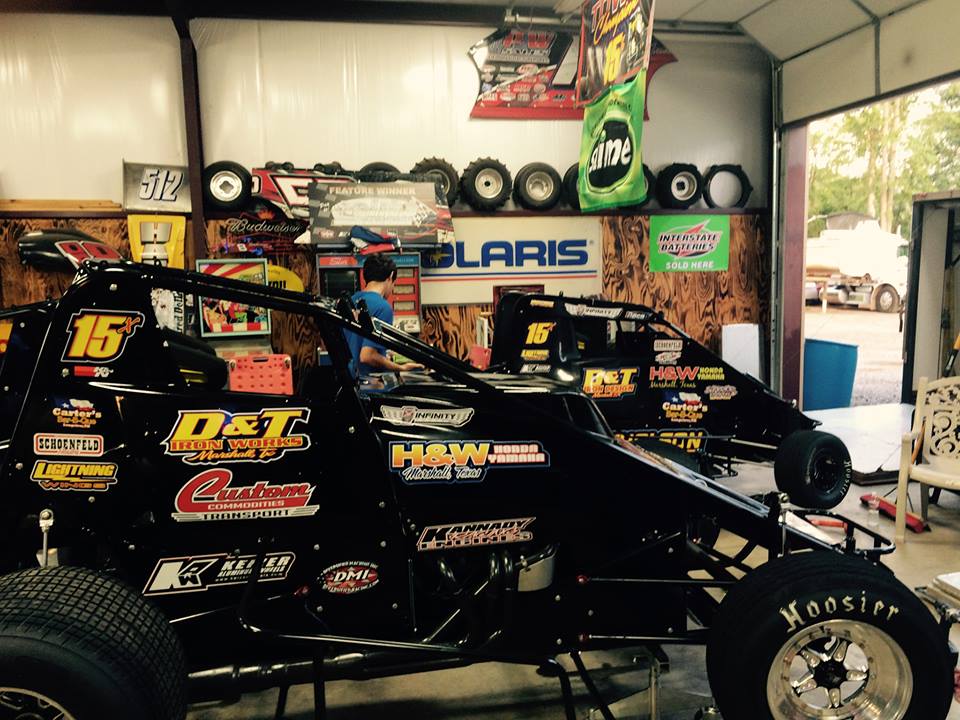 Donald Nicholson's Non-Wing 305 — 2015 Elite Series Champion, driven by Dustin Gates